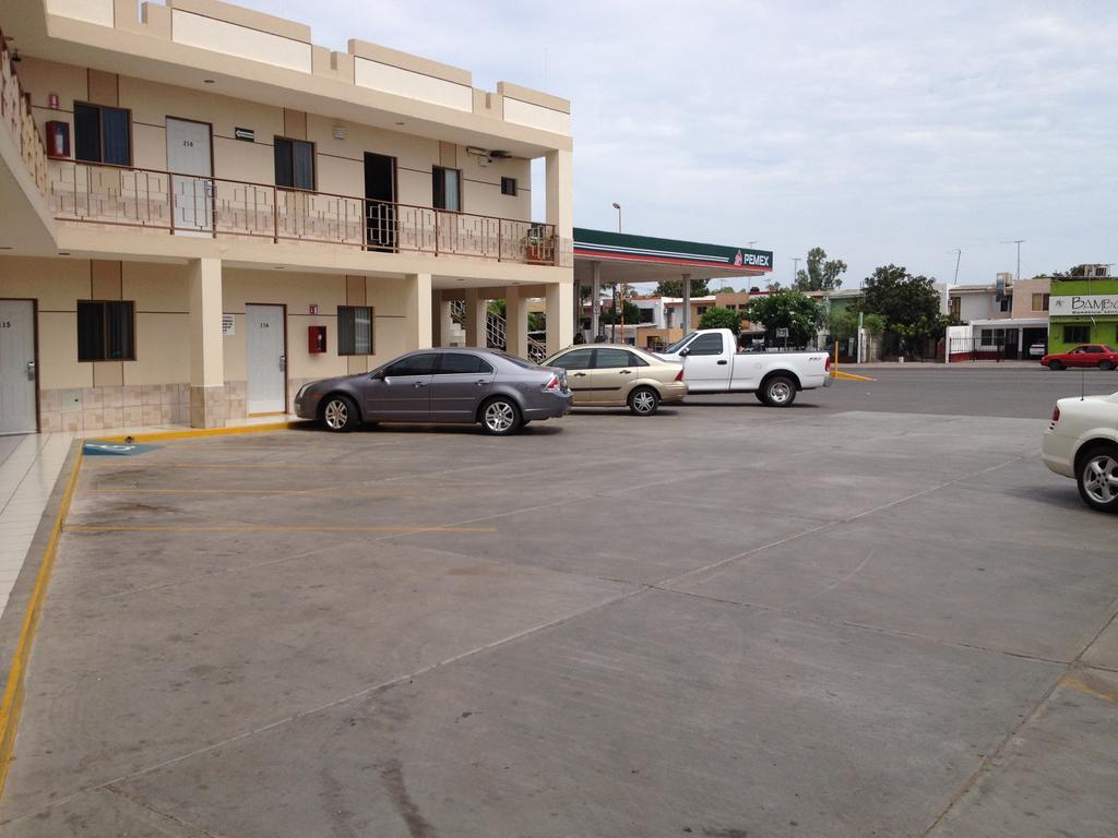 Hotel Hacienda Nainari Ciudad Obregon Exterior photo