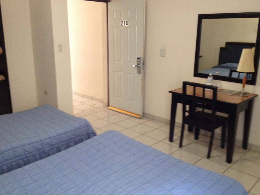 Hotel Hacienda Nainari Ciudad Obregon Room photo